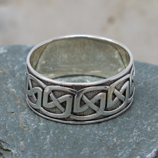 Eternal Knot Celtic Ring