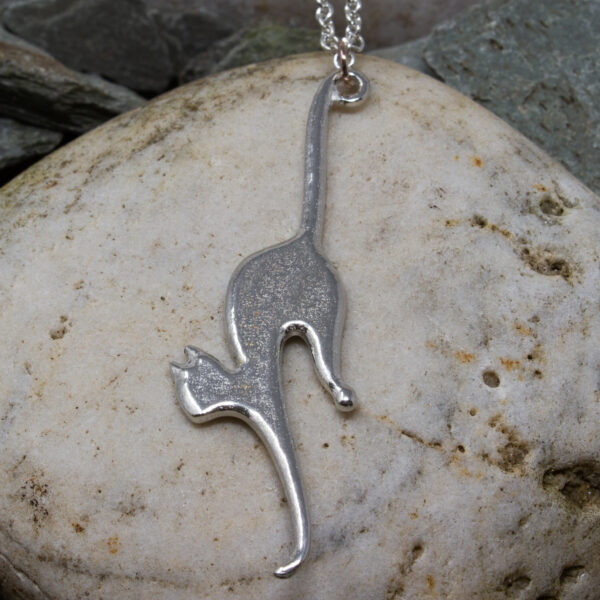 Arched Back Cat Pendant - Pewter