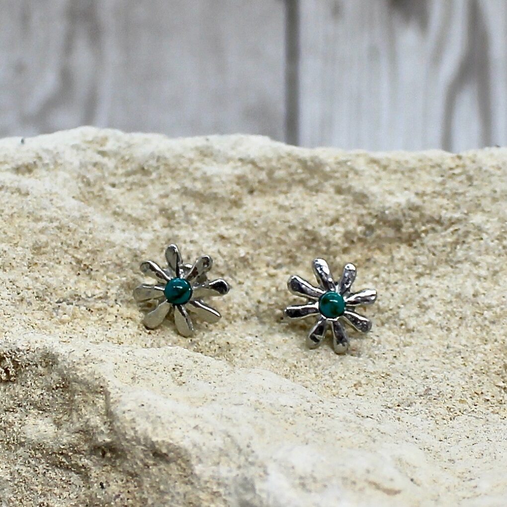 Dahlia Stud earrings turquoise