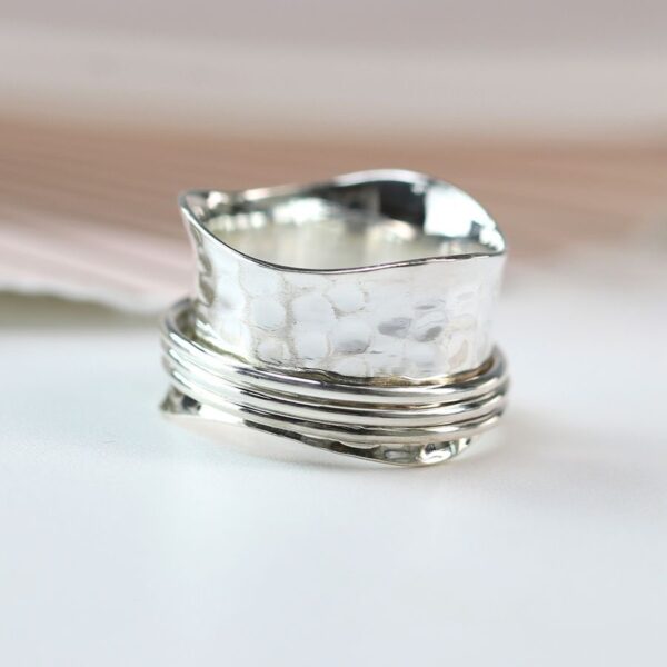 Silver Wavy Hammered Spinning Ring