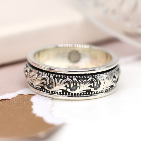 Sterling Silver Baroque Fronds Spinnng Ring